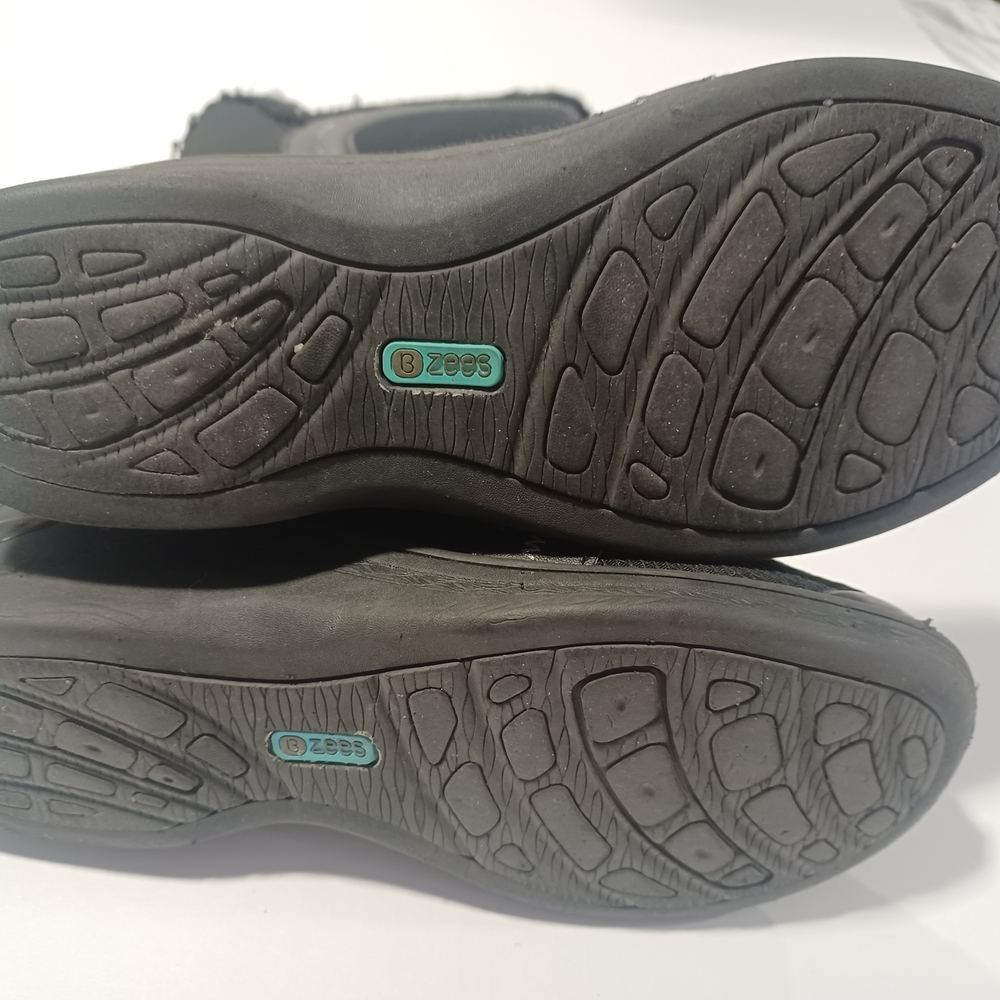 Bzees Black Winter Boots - Picture 5 of 7